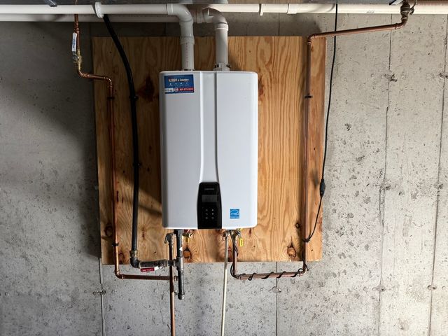 729 River Edge Circle, Ottawa, IL 61350