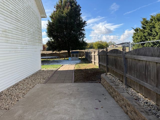 729 River Edge Circle, Ottawa, IL 61350