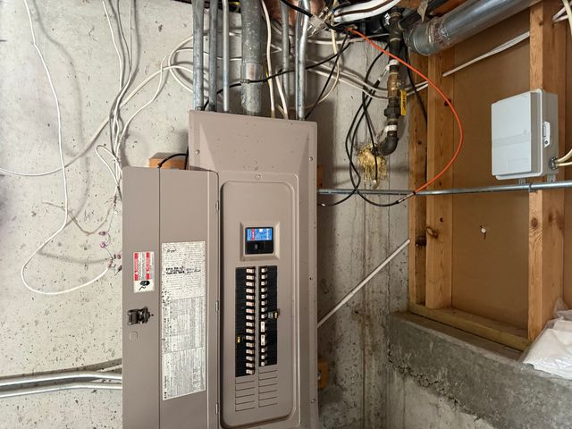 729 River Edge Circle, Ottawa, IL 61350