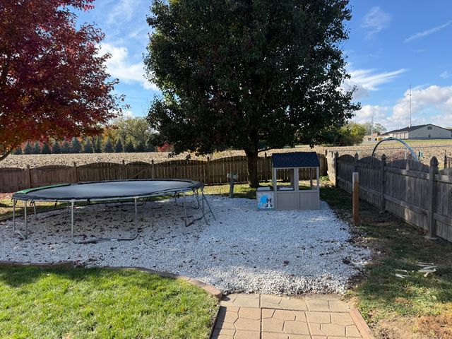 729 River Edge Circle, Ottawa, IL 61350