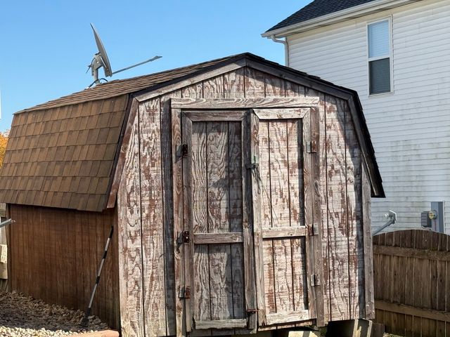 729 River Edge Circle, Ottawa, IL 61350