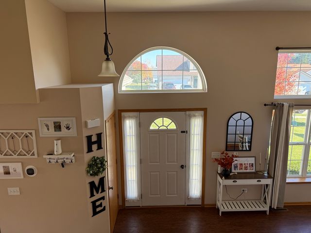 729 River Edge Circle, Ottawa, IL 61350