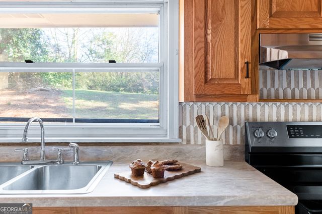 555 Virginia Place SE, Marietta, GA 30067