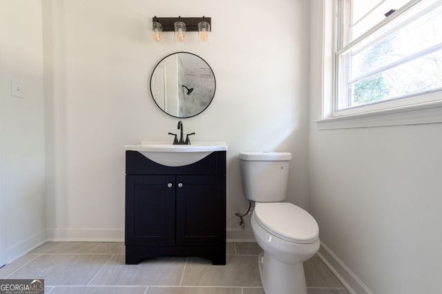 555 Virginia Place SE, Marietta, GA 30067