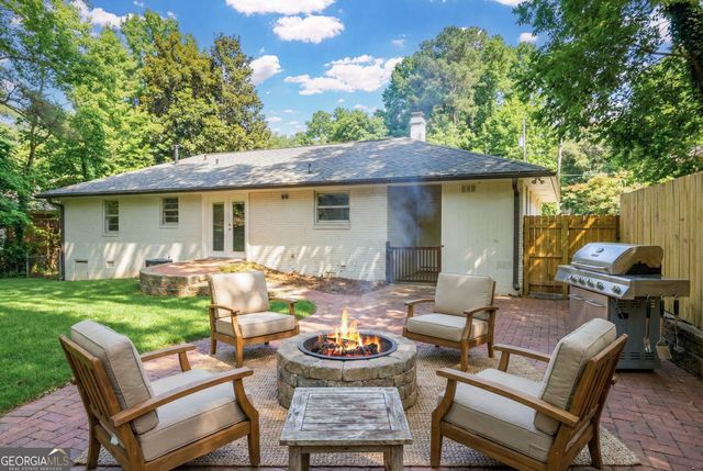 555 Virginia Place SE, Marietta, GA 30067