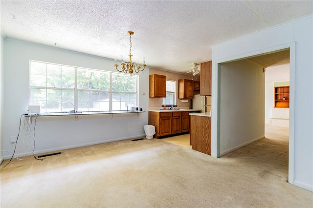 1440 N Old Wire Road, Fayetteville, AR 72703