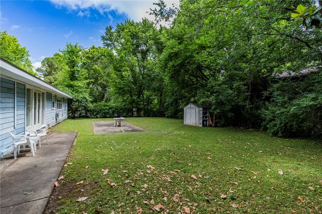 1440 N Old Wire Road, Fayetteville, AR 72703