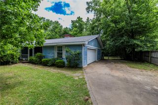 1440 N Old Wire Road, Fayetteville, AR 72703