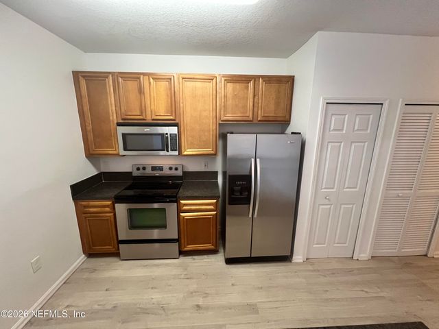 8226 GREEN PARROT Road 105, Jacksonville, FL 32256