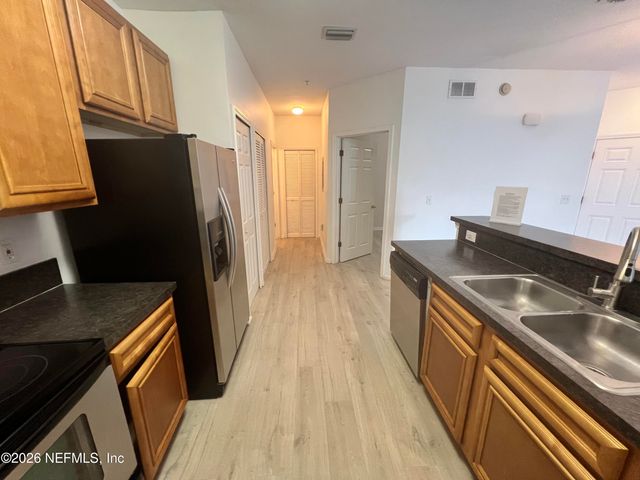 8226 GREEN PARROT Road 105, Jacksonville, FL 32256