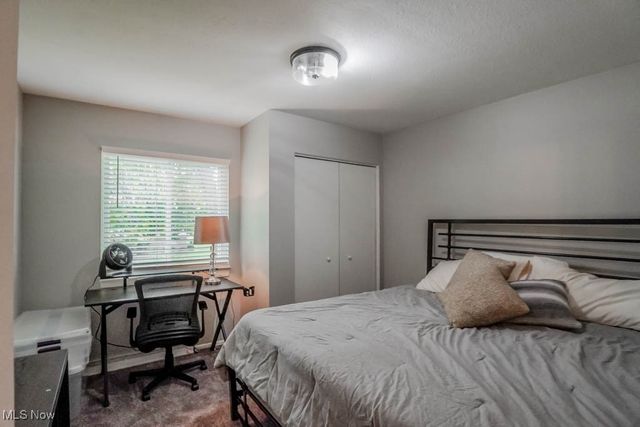 2664 Biscayne Drive, Akron, OH 44319