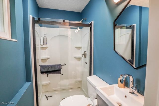 2664 Biscayne Drive, Akron, OH 44319