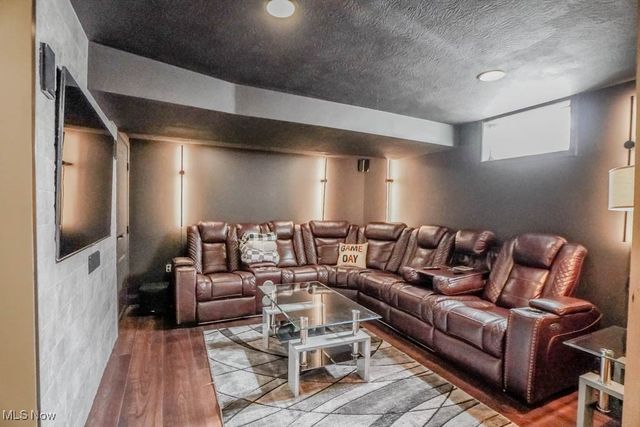 2664 Biscayne Drive, Akron, OH 44319