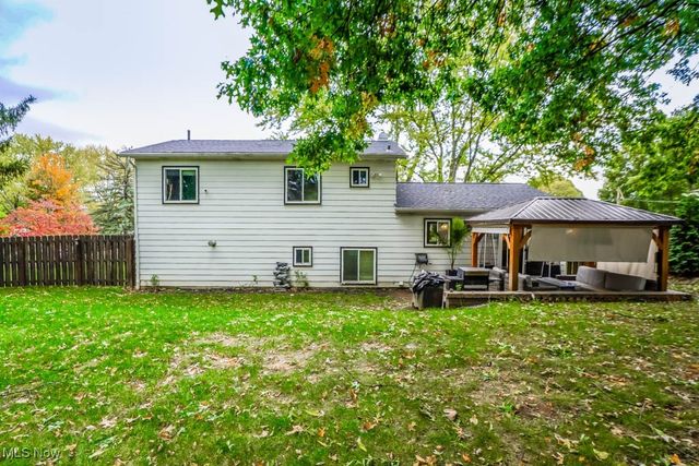 2664 Biscayne Drive, Akron, OH 44319