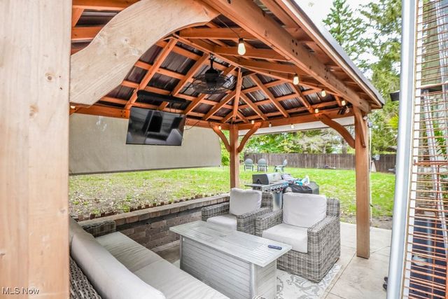 2664 Biscayne Drive, Akron, OH 44319