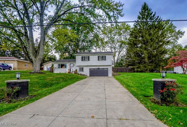 2664 Biscayne Drive, Akron, OH 44319