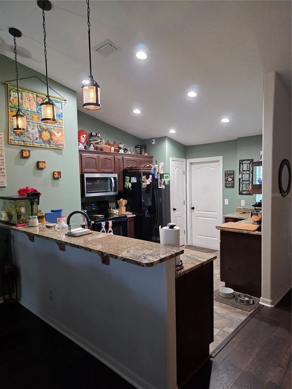 Image 11 of property listing at 1991 ROSALIE LAKE ROAD, Lake Wales, FL 33898