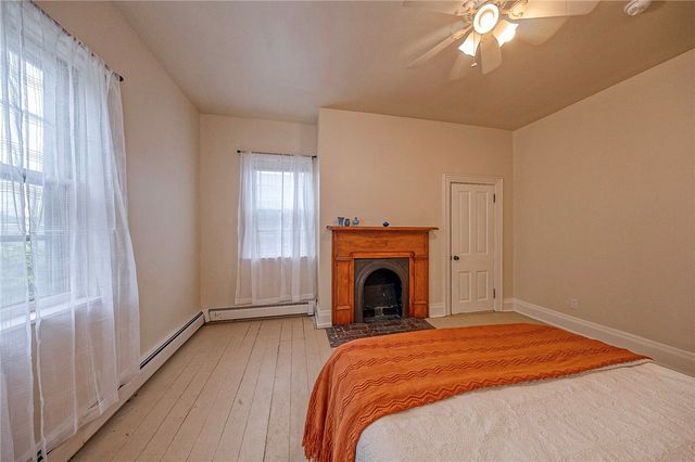 68 Ohio River Blvd, Leetsdale, PA 15056
