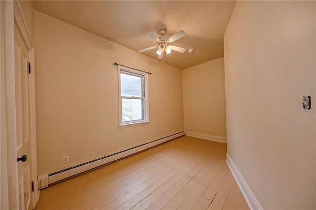 68 Ohio River Blvd, Leetsdale, PA 15056