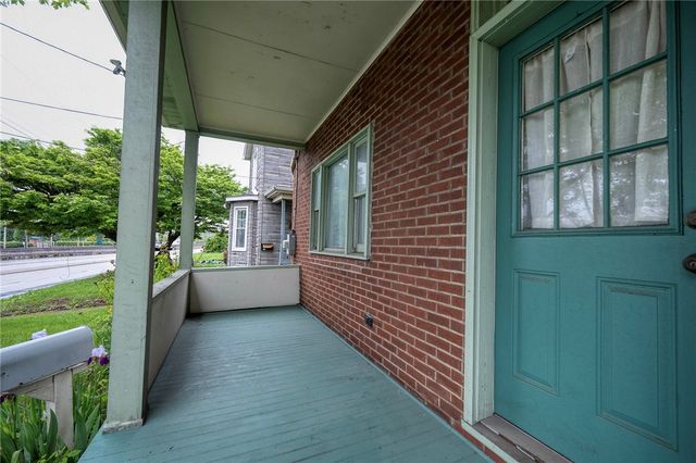 68 Ohio River Blvd, Leetsdale, PA 15056