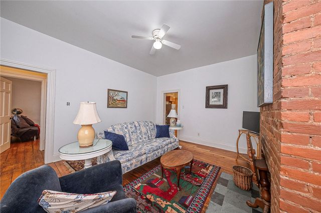 68 Ohio River Blvd, Leetsdale, PA 15056