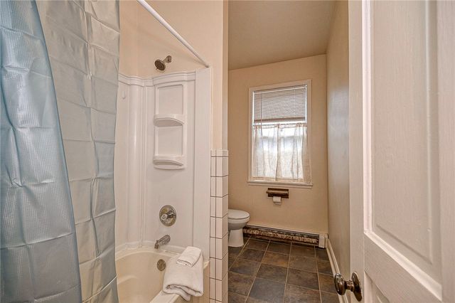 68 Ohio River Blvd, Leetsdale, PA 15056