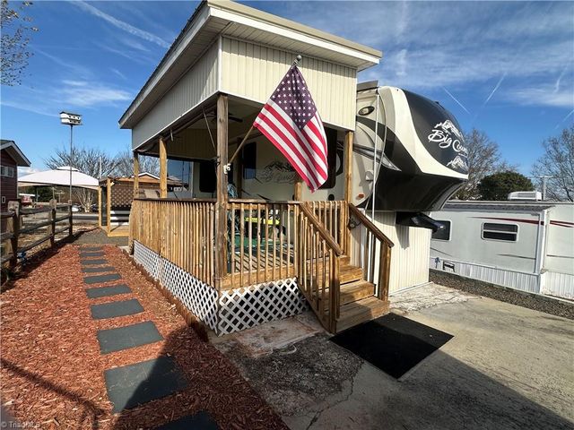 108 Grand View Drive, New London, NC 28127