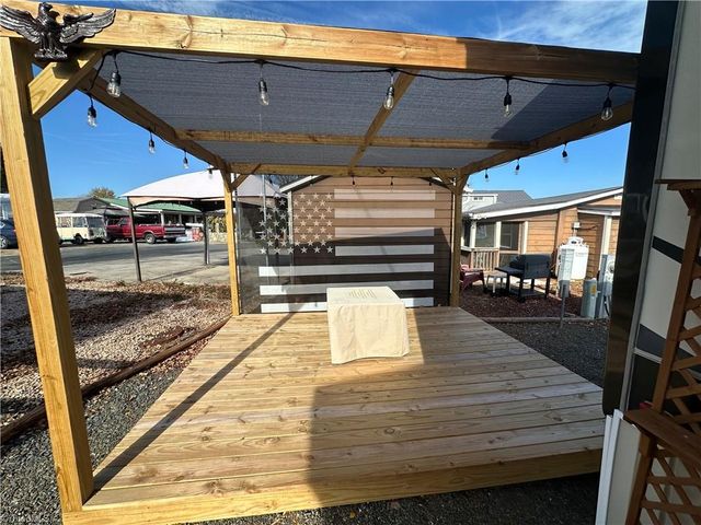 108 Grand View Drive, New London, NC 28127