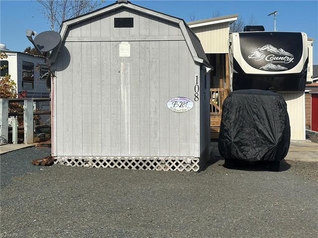 108 Grand View Drive, New London, NC 28127