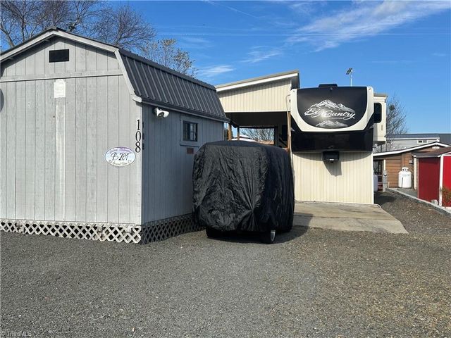 108 Grand View Drive, New London, NC 28127