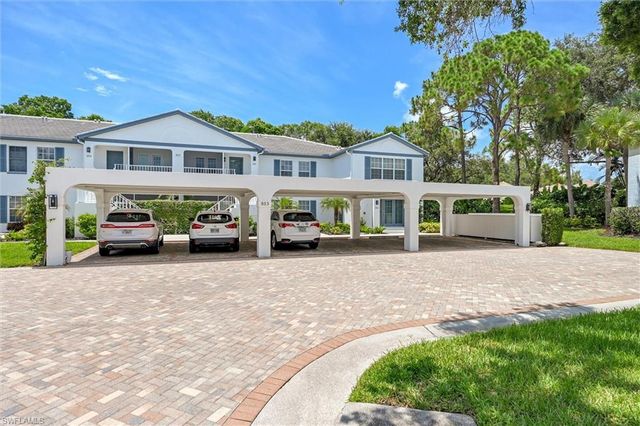 853 Tanbark DR 105, Naples, FL 34108