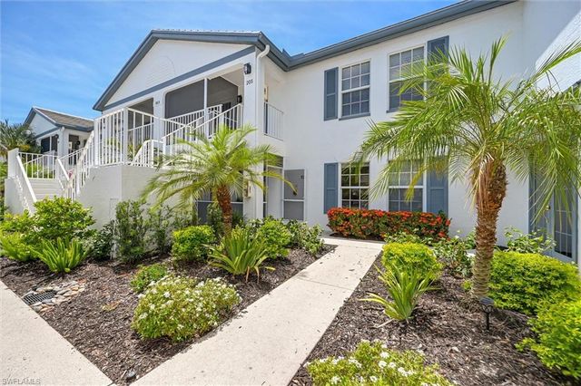 853 Tanbark DR 105, Naples, FL 34108