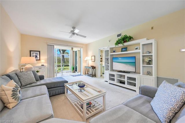 853 Tanbark DR 105, Naples, FL 34108
