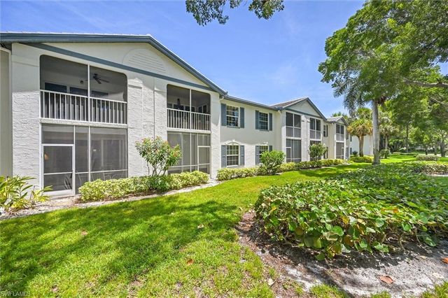 853 Tanbark DR 105, Naples, FL 34108