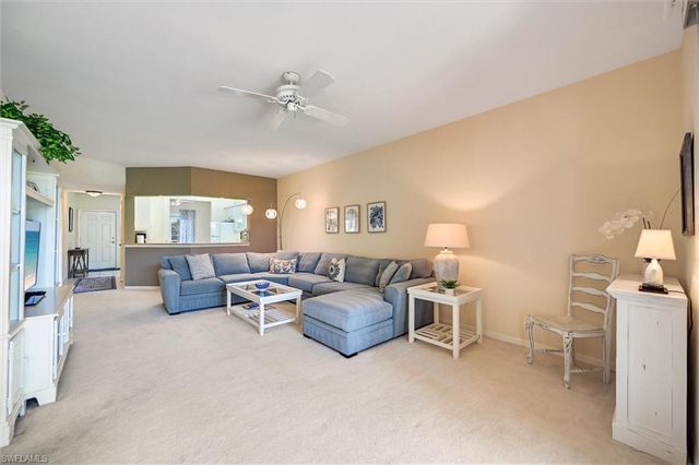 853 Tanbark DR 105, Naples, FL 34108