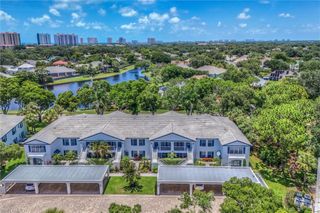 853 Tanbark DR 105, Naples, FL 34108