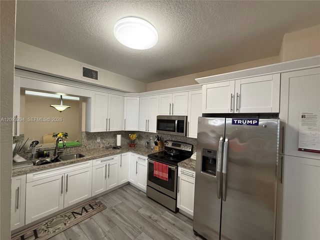 4481 NW 163rd Street, Miami Gardens, FL 33054