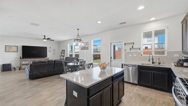 11967 LONGFELLOW RNCH, San Antonio, TX 78254