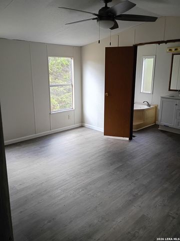 865 Qappuella, Canyon Lake, TX 78133
