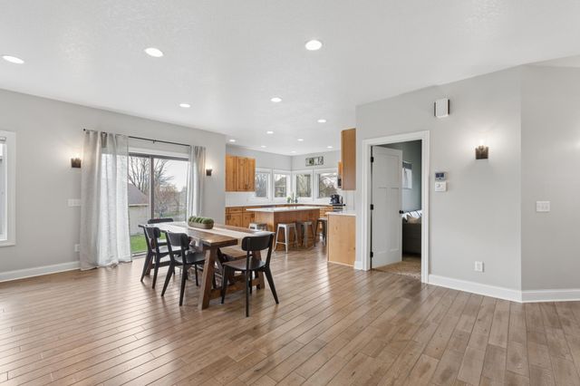 5154 Prairie Point, Mayer, MN 55360