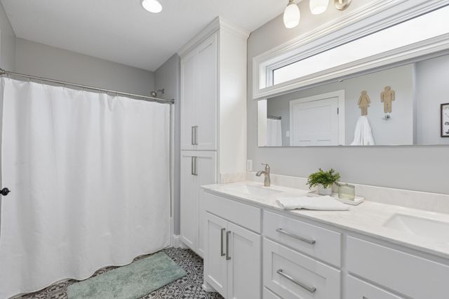 5154 Prairie Point, Mayer, MN 55360