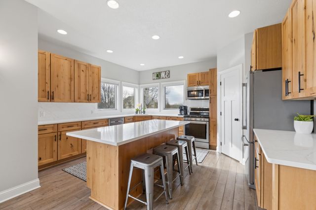 5154 Prairie Point, Mayer, MN 55360