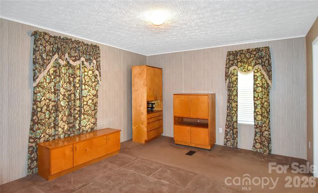 432 Forest Place NW, Lenoir, NC 28645