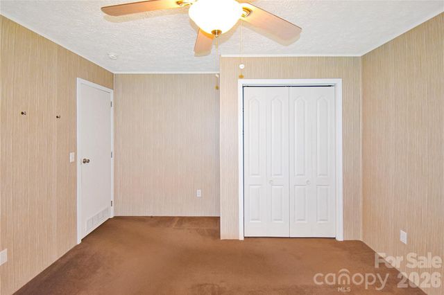 432 Forest Place NW, Lenoir, NC 28645