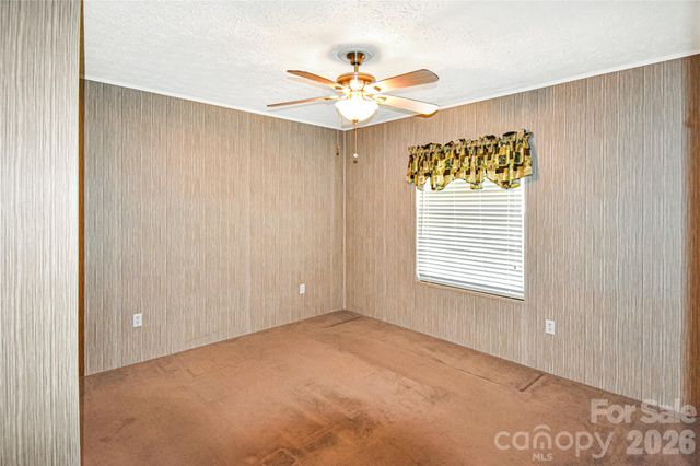 432 Forest Place NW, Lenoir, NC 28645