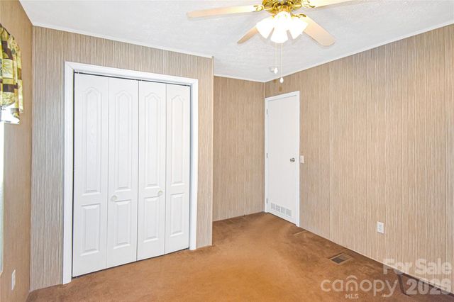 432 Forest Place NW, Lenoir, NC 28645
