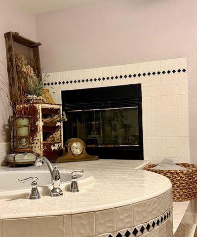 30304d Holdridge Drive D, Porterville, CA 93257