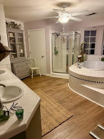 30304d Holdridge Drive D, Porterville, CA 93257