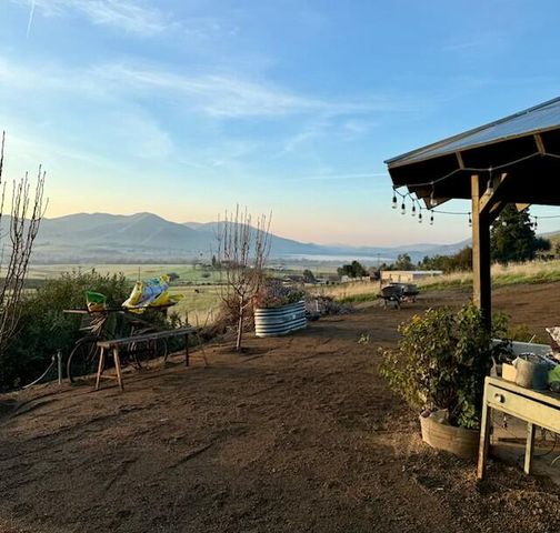 30304d Holdridge Drive D, Porterville, CA 93257