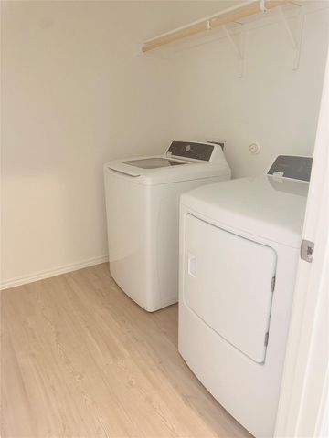 131 Chapel Beck DR, Kyle, TX 78640